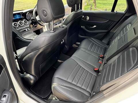 Mercedes-Benz GLC 2.0 GLC300 MHEV AMG Line (Premium Plus) SUV 5dr Petrol G-Tronic+ 4MATIC Euro 6 (s/s) (272 ps) - U10003116