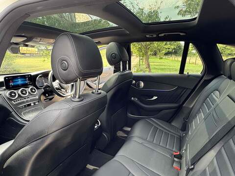 Mercedes-Benz GLC 2.0 GLC300 MHEV AMG Line (Premium Plus) SUV 5dr Petrol G-Tronic+ 4MATIC Euro 6 (s/s) (272 ps) - U10003116