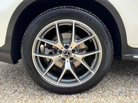 Mercedes-Benz GLC 2.0 GLC300 MHEV AMG Line (Premium Plus) SUV 5dr Petrol G-Tronic+ 4MATIC Euro 6 (s/s) (272 ps) - U10003116