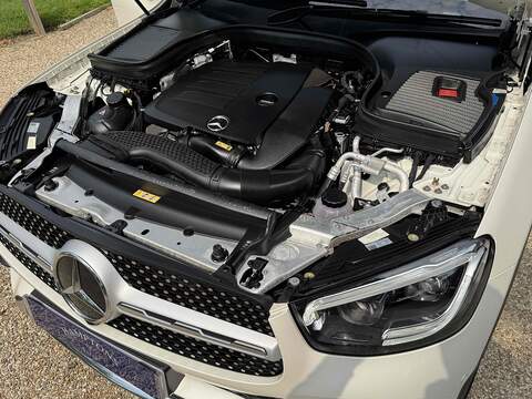 Mercedes-Benz GLC 2.0 GLC300 MHEV AMG Line (Premium Plus) SUV 5dr Petrol G-Tronic+ 4MATIC Euro 6 (s/s) (272 ps) - U10003116