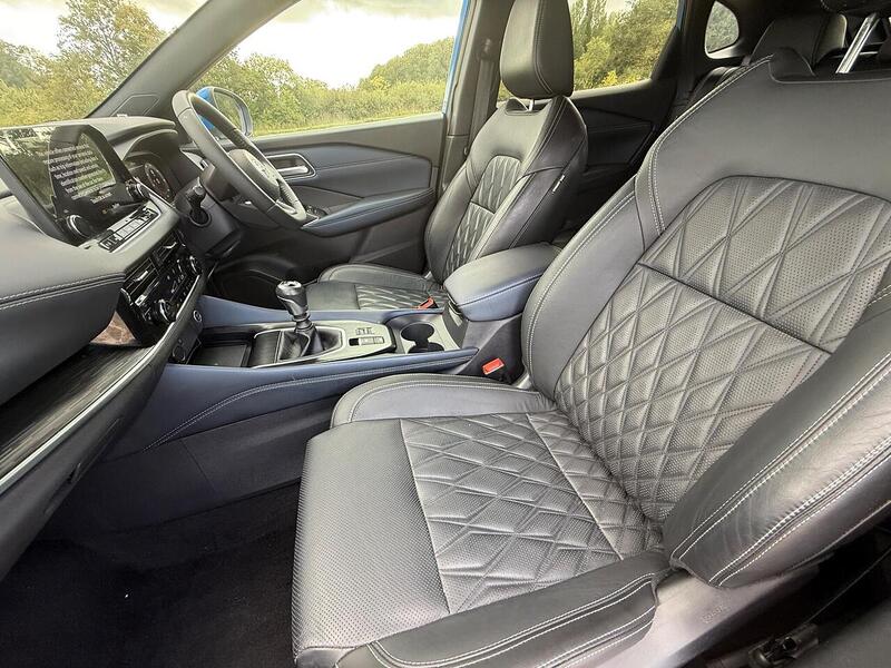 Nissan Qashqai 1.3 DIG-T MHEV Tekna+ SUV 5dr Petrol Hybrid Manual Euro 6 (s/s) (158 ps) - U10003125