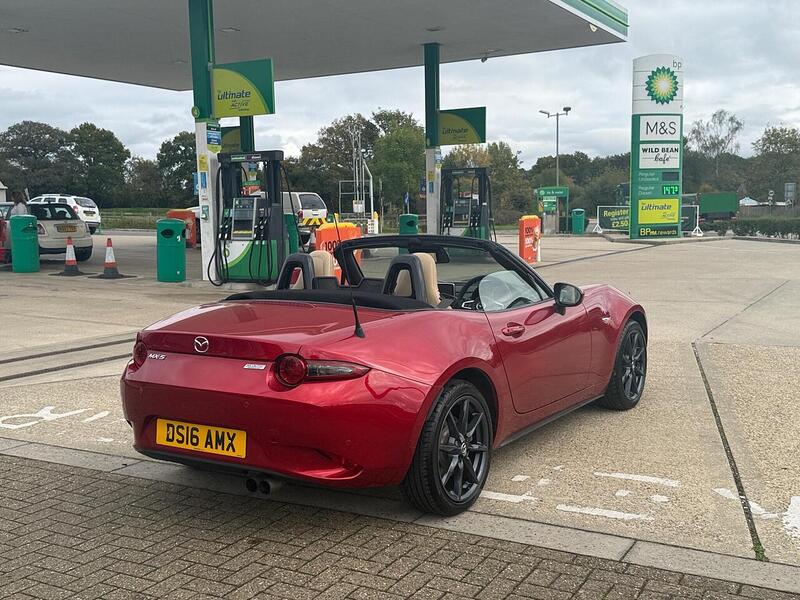Mazda MX-5 2.0 SKYACTIV-G Sport Nav Convertible 2dr Petrol Manual Euro 6 (160 ps) - U10003127