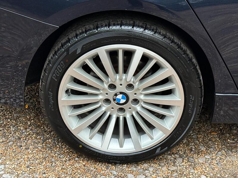 BMW 3 Series 2.0 320d Luxury Saloon 4dr Diesel Auto Euro 5 (s/s) (184 ps) - U10003128