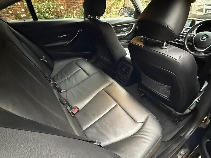 BMW 3 Series 2.0 320d Luxury Saloon 4dr Diesel Auto Euro 5 (s/s) (184 ps) - U10003128