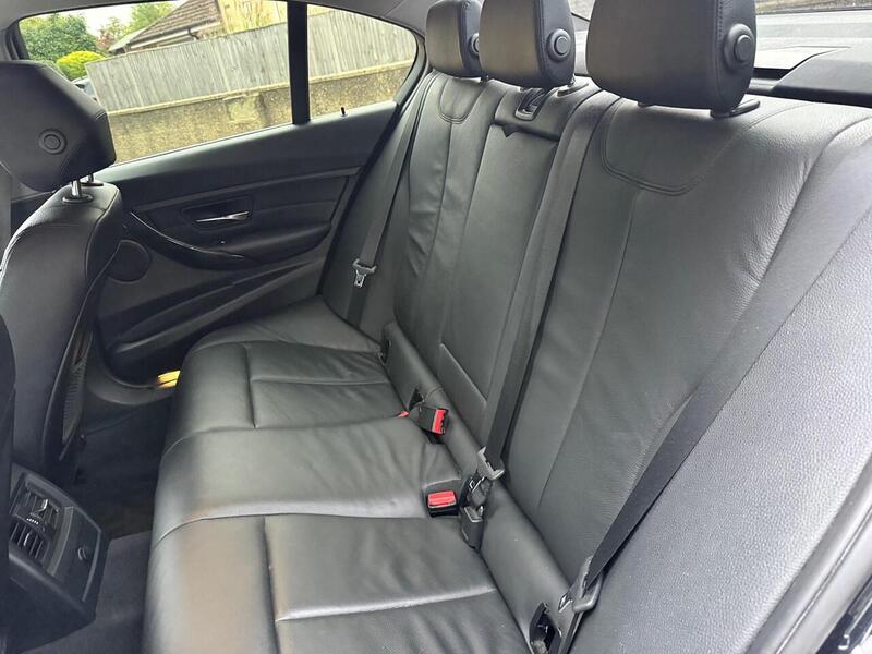BMW 3 Series 2.0 320d Luxury Saloon 4dr Diesel Auto Euro 5 (s/s) (184 ps) - U10003128