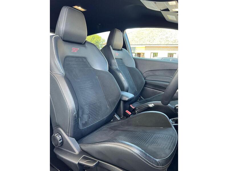 Ford Fiesta 1.5T EcoBoost ST-3 Euro 6 (s/s) 3dr - U10003135