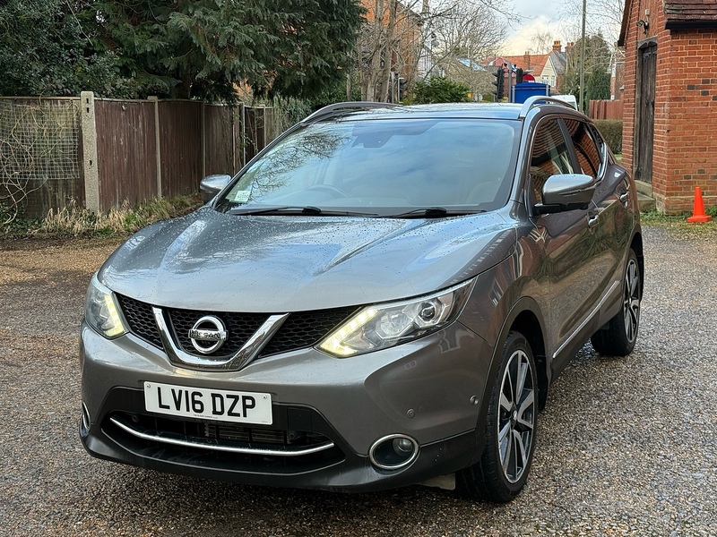 Nissan Qashqai DIG-T Tekna SUV 1.2 Automatic Petrol - U10003140
