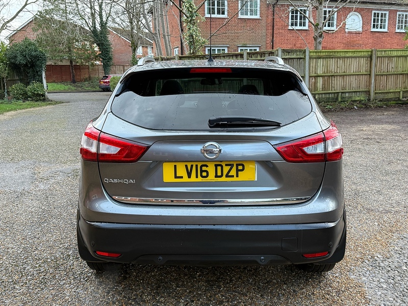 Nissan Qashqai DIG-T Tekna SUV 1.2 Automatic Petrol - U10003140