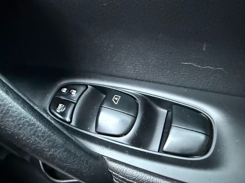 Nissan Qashqai DIG-T Tekna SUV 1.2 Automatic Petrol - U10003140