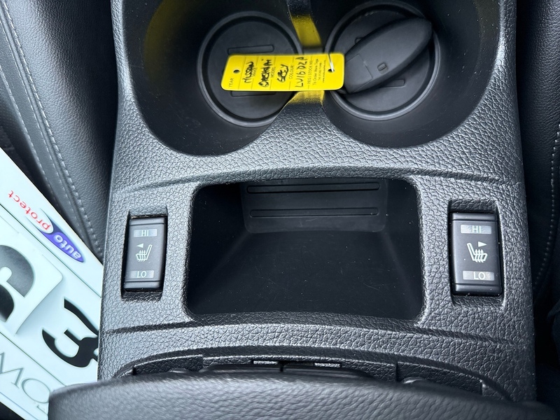 Nissan Qashqai DIG-T Tekna SUV 1.2 Automatic Petrol - U10003140