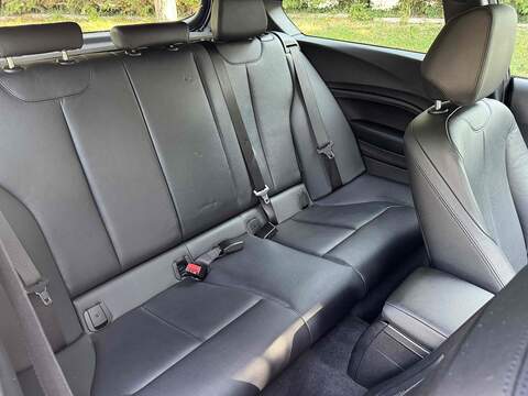 BMW 1 Series 3.0 M140i Shadow Edition Hatchback 3dr Petrol Auto Euro 6 (s/s) (340 ps) - U10003143