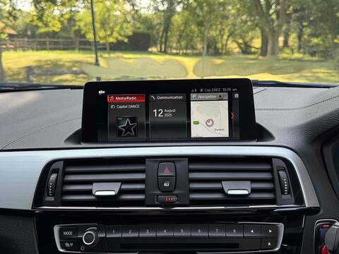 BMW 1 Series 3.0 M140i Shadow Edition Hatchback 3dr Petrol Auto Euro 6 (s/s) (340 ps) - U10003143