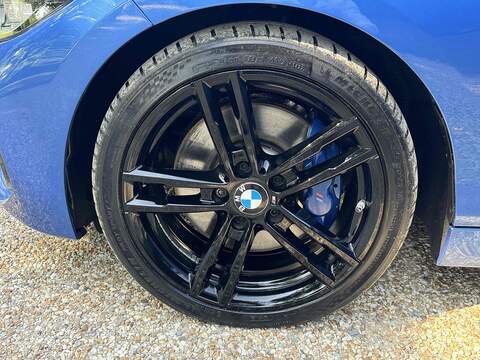 BMW 1 Series 3.0 M140i Shadow Edition Hatchback 3dr Petrol Auto Euro 6 (s/s) (340 ps) - U10003143