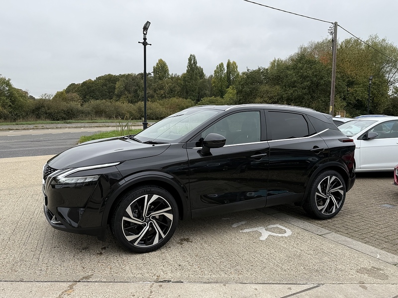Nissan Qashqai Qashqai Tekna+ SUV 1 Automatic Petrol Hybrid - U10003155