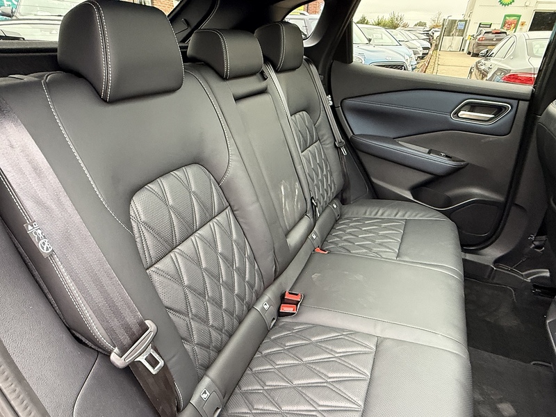 Nissan Qashqai Qashqai Tekna+ SUV 1 Automatic Petrol Hybrid - U10003155