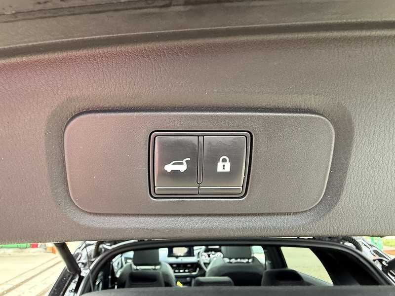 Nissan Qashqai Qashqai Tekna+ SUV 1 Automatic Petrol Hybrid - U10003155