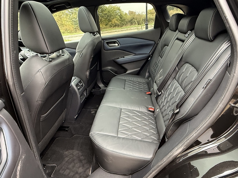 Nissan Qashqai Qashqai Tekna+ SUV 1 Automatic Petrol Hybrid - U10003155