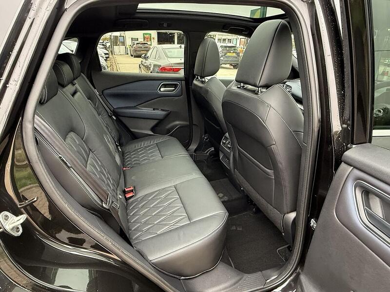 Nissan Qashqai Qashqai Tekna+ SUV 1 Automatic Petrol Hybrid - U10003155