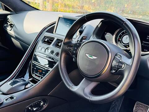 Aston Martin DB11 5.2 V12 Auto Euro 6 (s/s) 2dr - U10003161