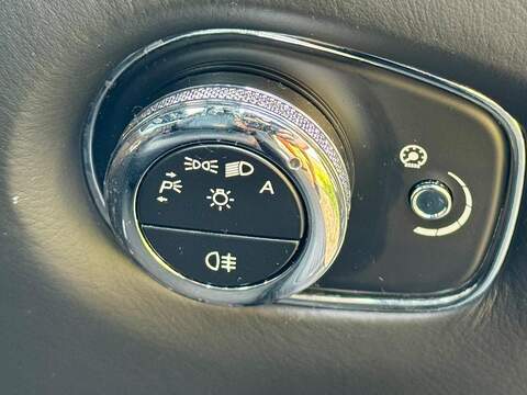 Aston Martin DB11 5.2 V12 Auto Euro 6 (s/s) 2dr - U10003161