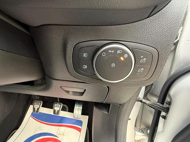 Ford Fiesta 1.5T EcoBoost ST-3 Hatchback 3dr Petrol Manual Euro 6 (s/s) (200 ps) - U10003164