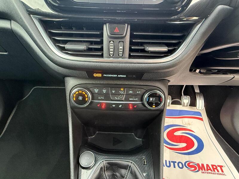 Ford Fiesta 1.5T EcoBoost ST-3 Hatchback 3dr Petrol Manual Euro 6 (s/s) (200 ps) - U10003164