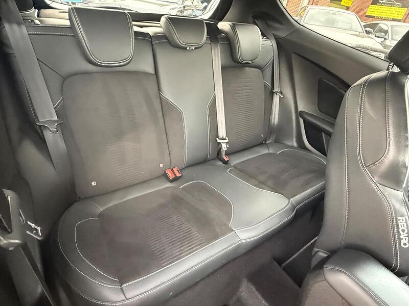 Ford Fiesta 1.5T EcoBoost ST-3 Hatchback 3dr Petrol Manual Euro 6 (s/s) (200 ps) - U10003164