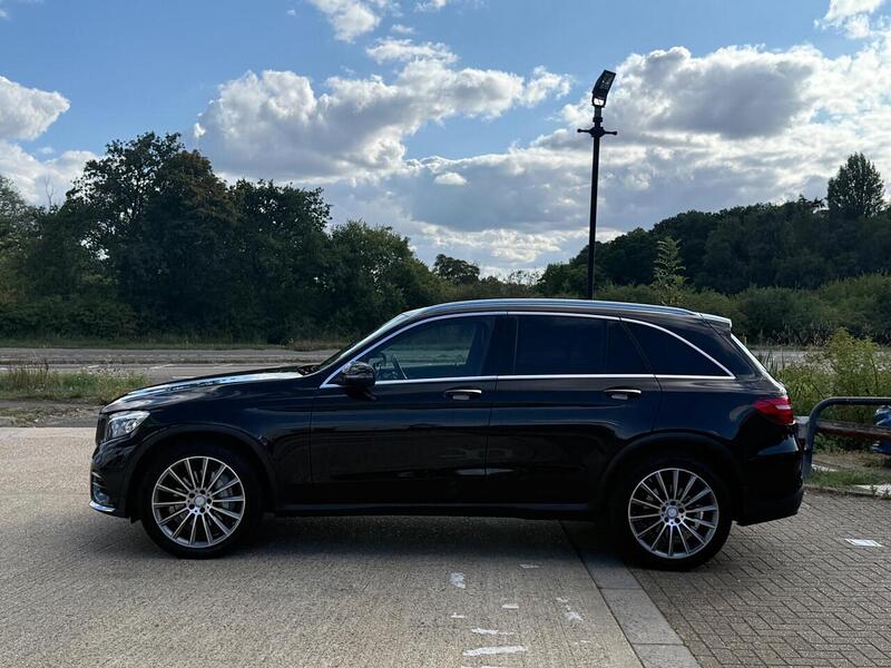 Mercedes-Benz GLC 2.1 GLC220d AMG Line (Premium Plus) SUV 5dr Diesel G-Tronic 4MATIC Euro 6 (s/s) (170 ps) - U10003170
