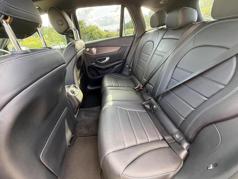 Mercedes-Benz GLC 2.1 GLC220d AMG Line (Premium Plus) SUV 5dr Diesel G-Tronic 4MATIC Euro 6 (s/s) (170 ps) - U10003170
