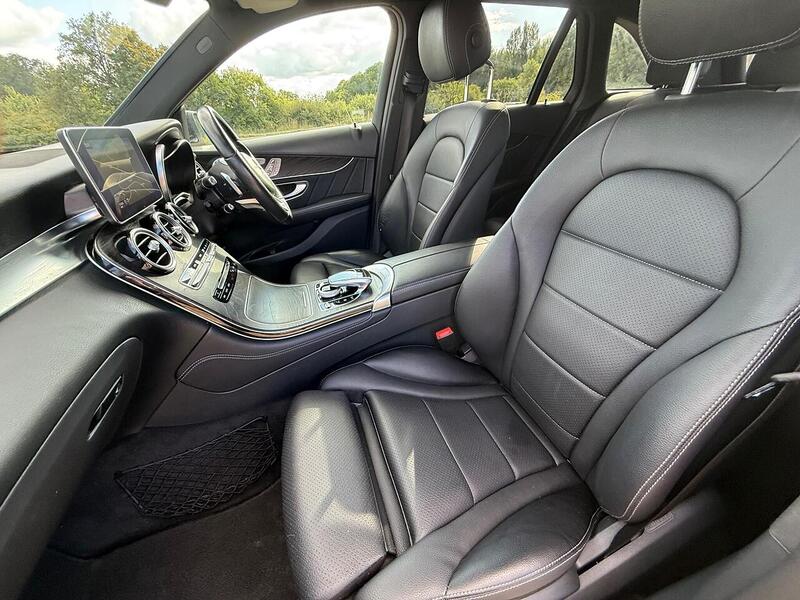 Mercedes-Benz GLC 2.1 GLC220d AMG Line (Premium Plus) SUV 5dr Diesel G-Tronic 4MATIC Euro 6 (s/s) (170 ps) - U10003170