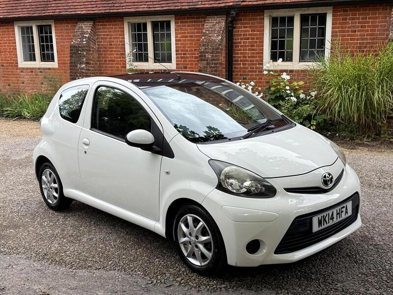 Toyota AYGO 1.0 VVT-i Move Hatchback 3dr Petrol Manual Euro 5 (68 ps) - U10003173