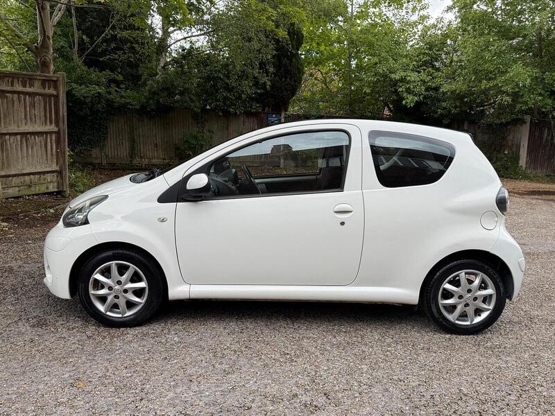 Toyota AYGO 1.0 VVT-i Move Hatchback 3dr Petrol Manual Euro 5 (68 ps) - U10003173