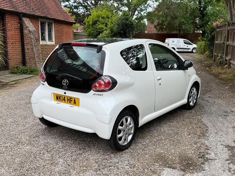 Toyota AYGO 1.0 VVT-i Move Hatchback 3dr Petrol Manual Euro 5 (68 ps) - U10003173