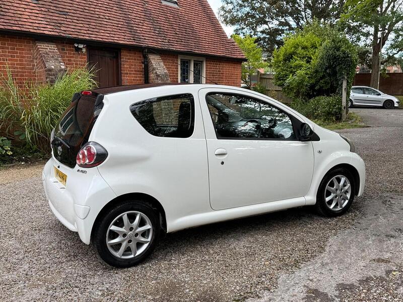 Toyota AYGO 1.0 VVT-i Move Hatchback 3dr Petrol Manual Euro 5 (68 ps) - U10003173