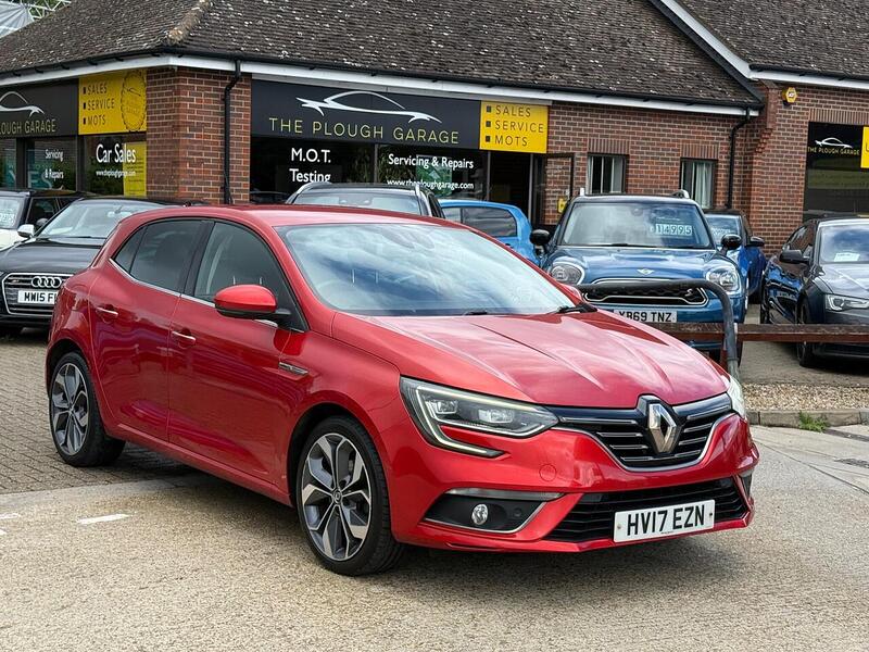 Renault Megane 1.2 TCe Signature Nav Hatchback 5dr Petrol Manual Euro 6 (s/s) (130 ps) - U10003175