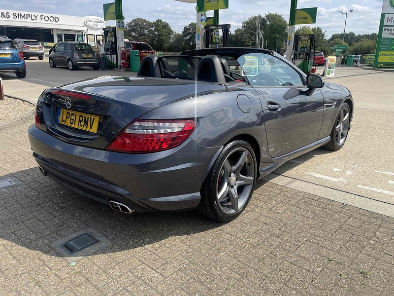 Mercedes-Benz SLK 1.8 SLK200 BlueEfficiency AMG Sport Convertible 2dr Petrol G-Tronic+ Euro 5 (s/s) (184 ps) - U10003179