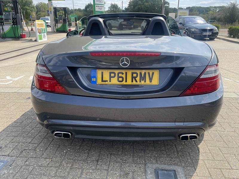 Mercedes-Benz SLK 1.8 SLK200 BlueEfficiency AMG Sport Convertible 2dr Petrol G-Tronic+ Euro 5 (s/s) (184 ps) - U10003179