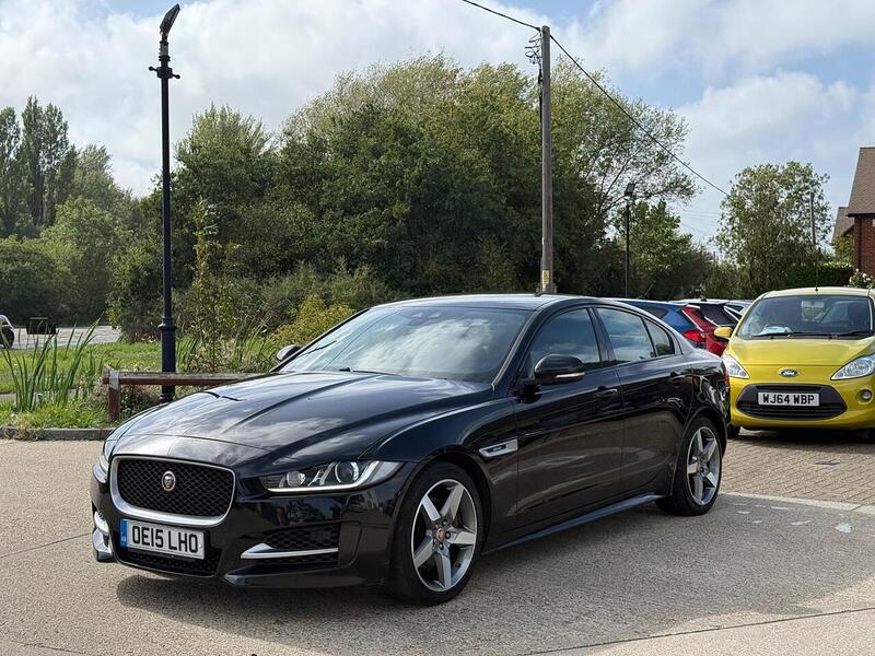 Jaguar XE 2.0d R-Sport Saloon 4dr Diesel Auto Euro 6 (s/s) (180 ps) - U10003190