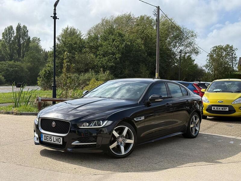 Jaguar XE 2.0d R-Sport Saloon 4dr Diesel Auto Euro 6 (s/s) (180 ps) - U10003190