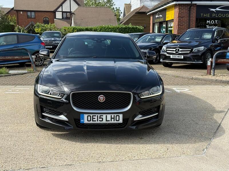 Jaguar XE 2.0d R-Sport Saloon 4dr Diesel Auto Euro 6 (s/s) (180 ps) - U10003190