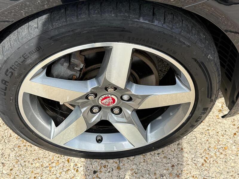 Jaguar XE 2.0d R-Sport Saloon 4dr Diesel Auto Euro 6 (s/s) (180 ps) - U10003190