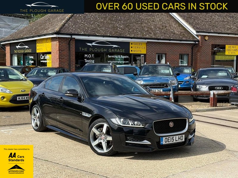 Jaguar XE 2.0d R-Sport Saloon 4dr Diesel Auto Euro 6 (s/s) (180 ps) - U10003190