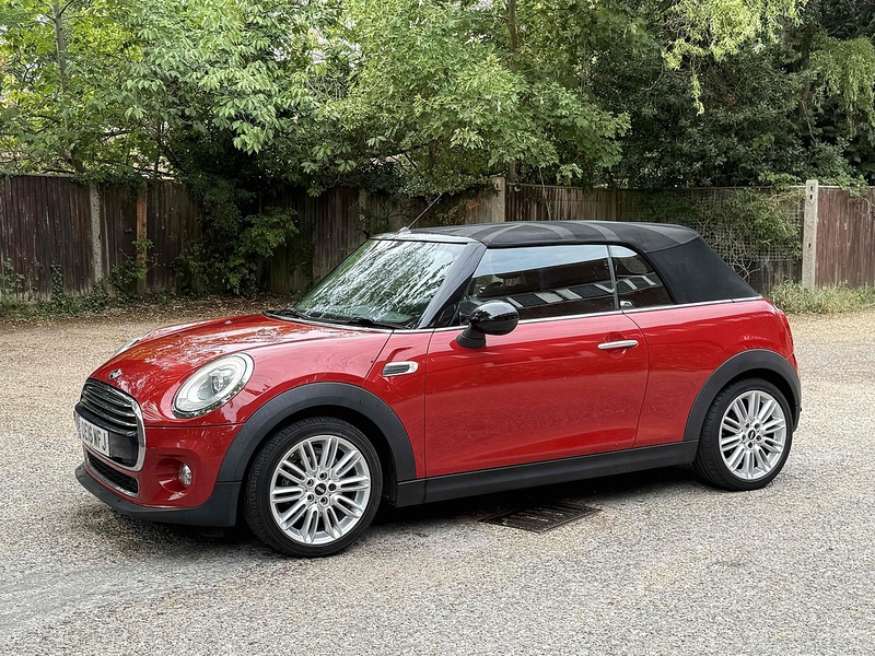 MINI Convertible 1.5 Cooper Convertible 2dr Petrol Manual Euro 6 (s/s) (136 ps) - U10003193