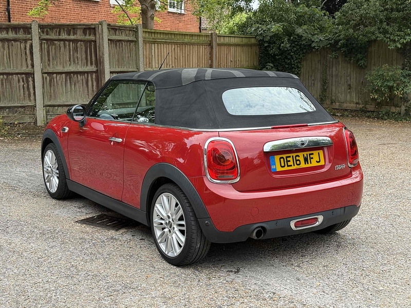 MINI Convertible 1.5 Cooper Convertible 2dr Petrol Manual Euro 6 (s/s) (136 ps) - U10003193