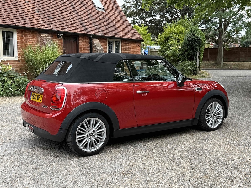 MINI Convertible 1.5 Cooper Convertible 2dr Petrol Manual Euro 6 (s/s) (136 ps) - U10003193