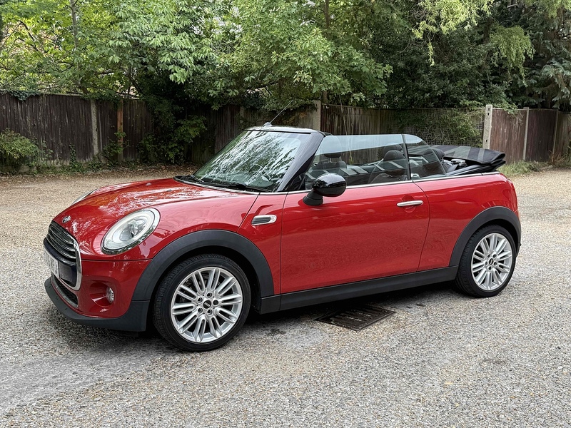 MINI Convertible 1.5 Cooper Convertible 2dr Petrol Manual Euro 6 (s/s) (136 ps) - U10003193