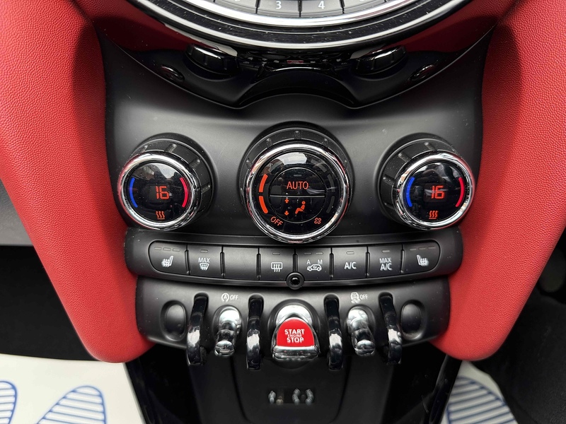 MINI Convertible 1.5 Cooper Convertible 2dr Petrol Manual Euro 6 (s/s) (136 ps) - U10003193