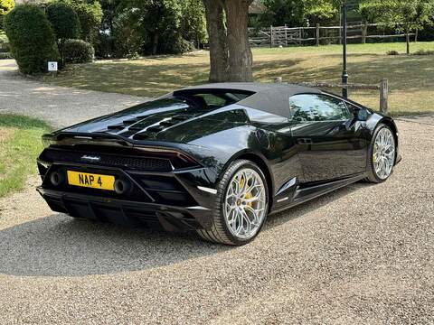 Lamborghini Huracan 5.2 V10 LP 640-4 EVO Spyder 2dr Petrol LDF 4WD Euro 6 (s/s) (640 ps) - U10003197