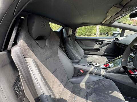 Lamborghini Huracan 5.2 V10 LP 640-4 EVO Spyder 2dr Petrol LDF 4WD Euro 6 (s/s) (640 ps) - U10003197