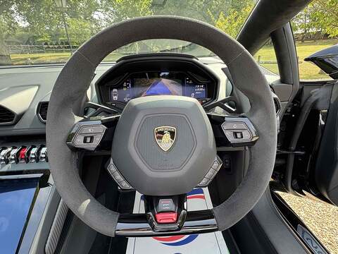 Lamborghini Huracan 5.2 V10 LP 640-4 EVO Spyder 2dr Petrol LDF 4WD Euro 6 (s/s) (640 ps) - U10003197